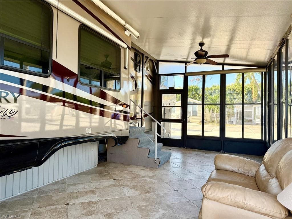 548 Cheetah DR, NAPLES FL 34114-12