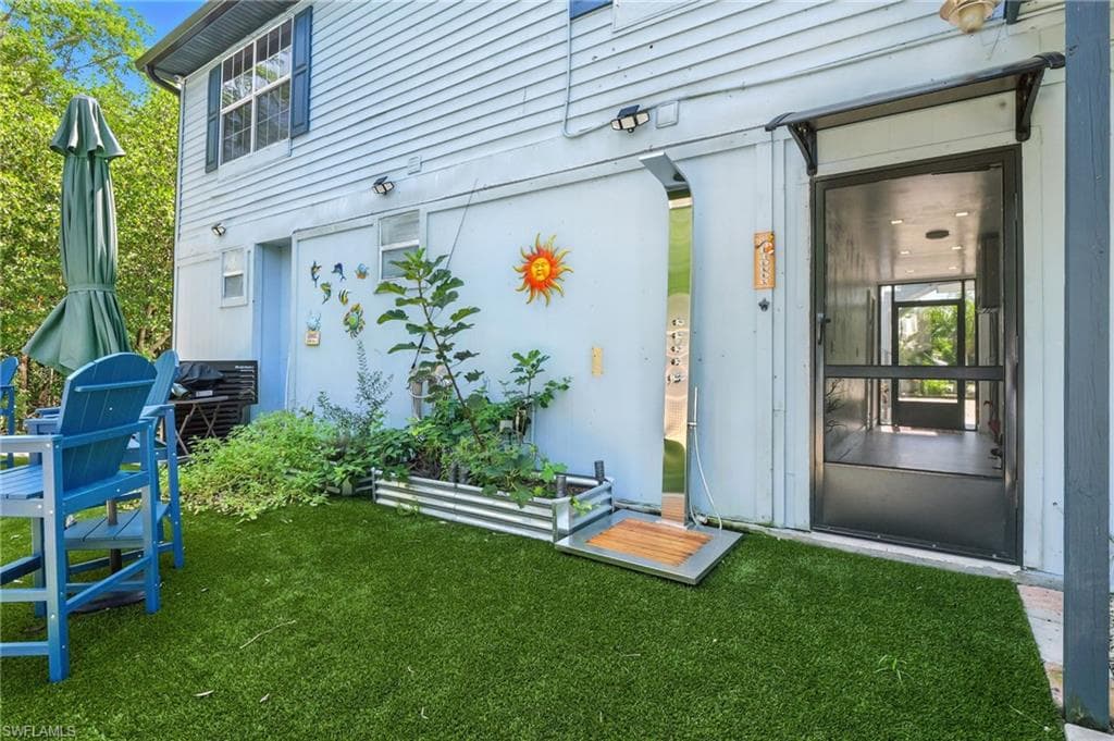 936 Panther Creek LN # 2, EVERGLADES CITY FL 34139-16