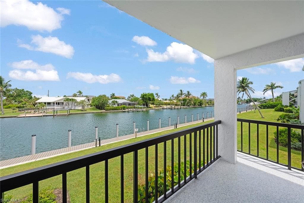 1250 Tennisplace CT # B24, SANIBEL FL 33957-26