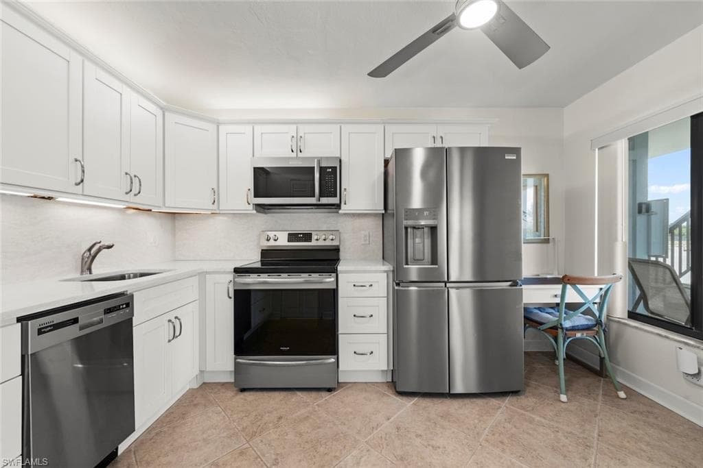 1250 Tennisplace CT # B24, SANIBEL FL 33957-11