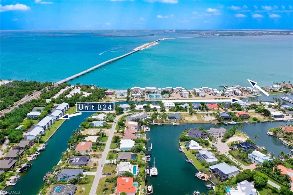 1250 Tennisplace CT # B24, SANIBEL FL 33957-2