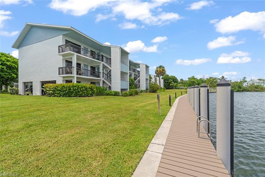 1250 Tennisplace CT # B24, SANIBEL FL 33957-29