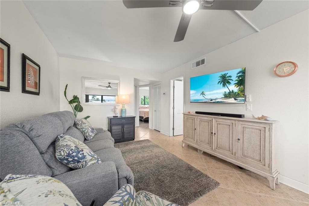 1250 Tennisplace CT # B24, SANIBEL FL 33957-14