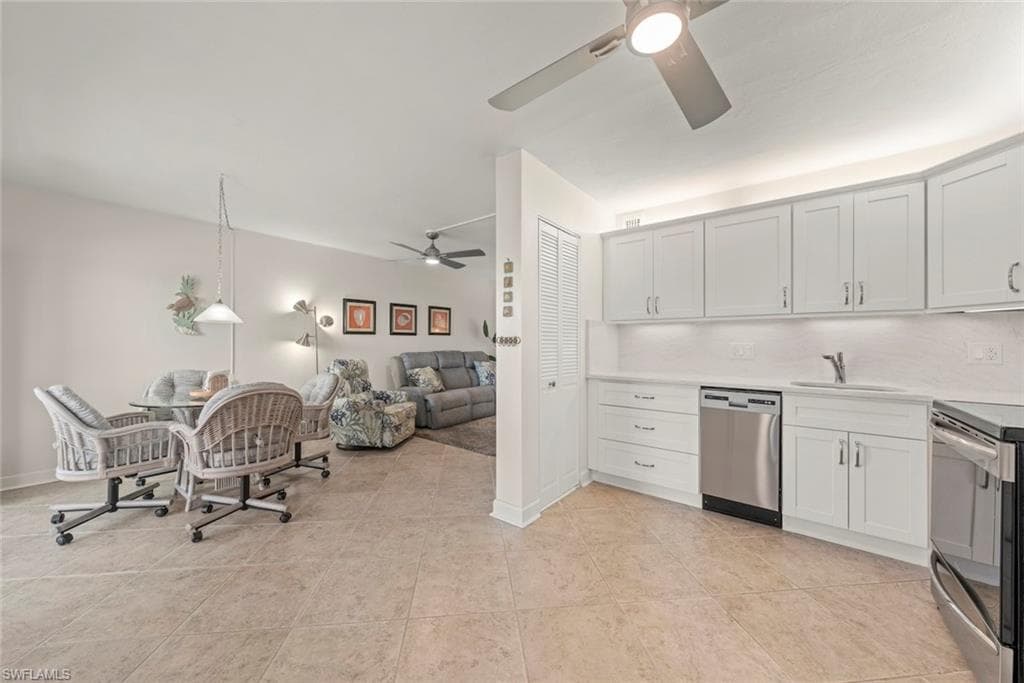 1250 Tennisplace CT # B24, SANIBEL FL 33957-7