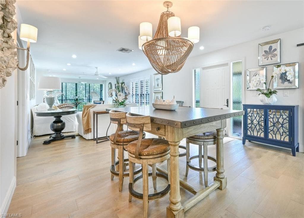 3105 Riviera DR # 201, NAPLES FL 34103-16