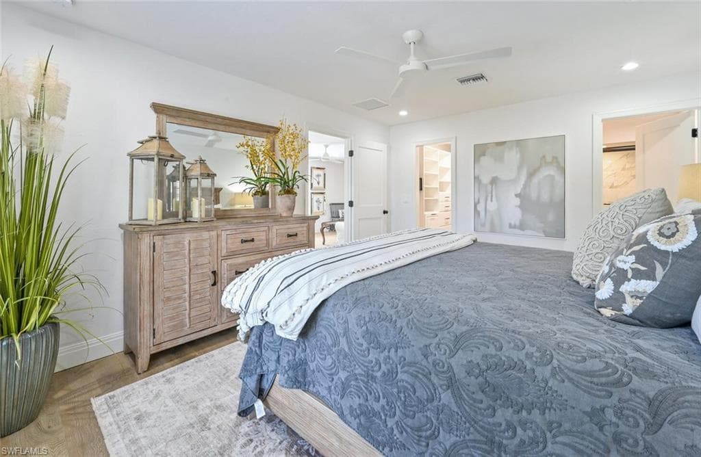 3105 Riviera DR # 201, NAPLES FL 34103-21