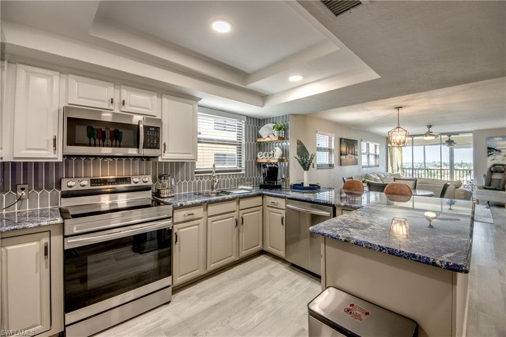 4260 SE 20th PL # 701, CAPE CORAL FL 33904-5