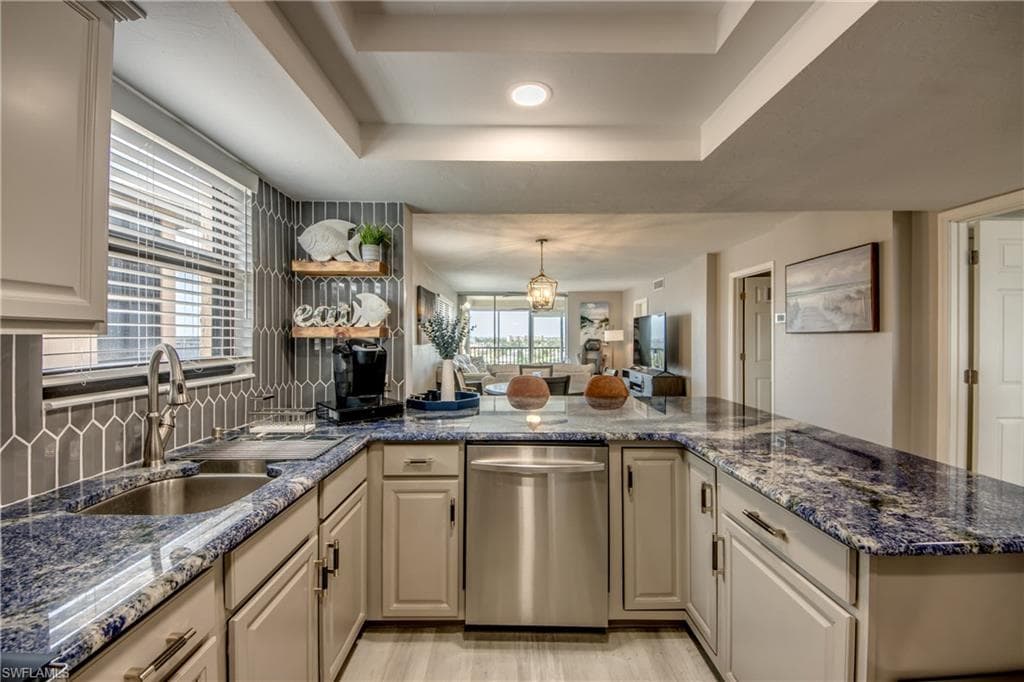 4260 SE 20th PL # 701, CAPE CORAL FL 33904-6