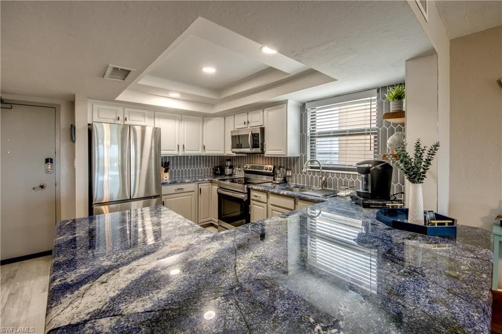 4260 SE 20th PL # 701, CAPE CORAL FL 33904-9