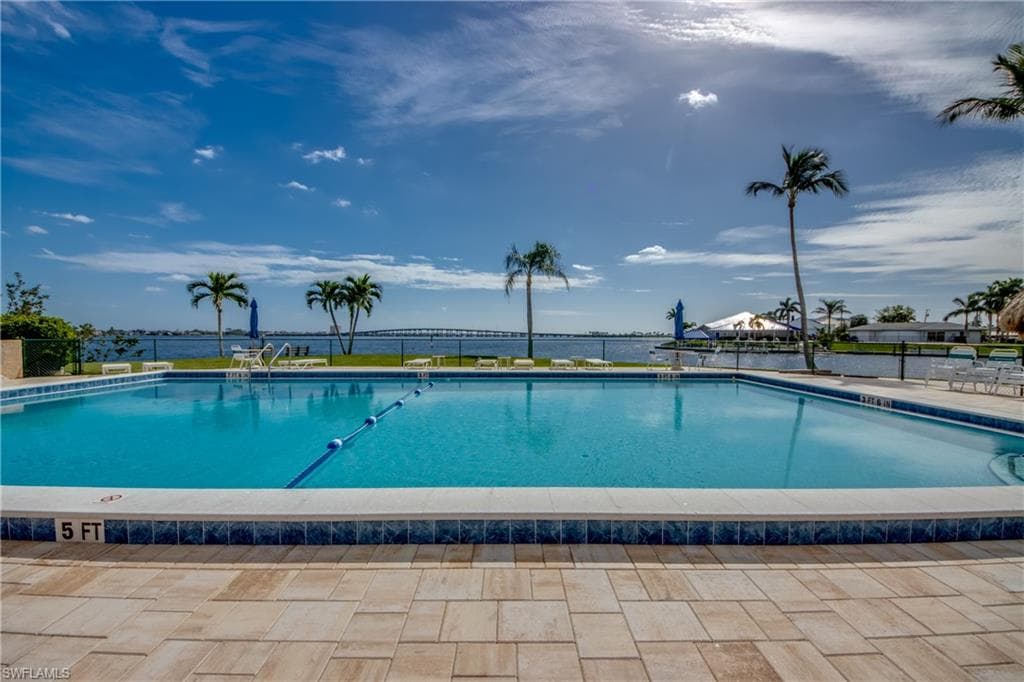 4260 SE 20th PL # 701, CAPE CORAL FL 33904-39