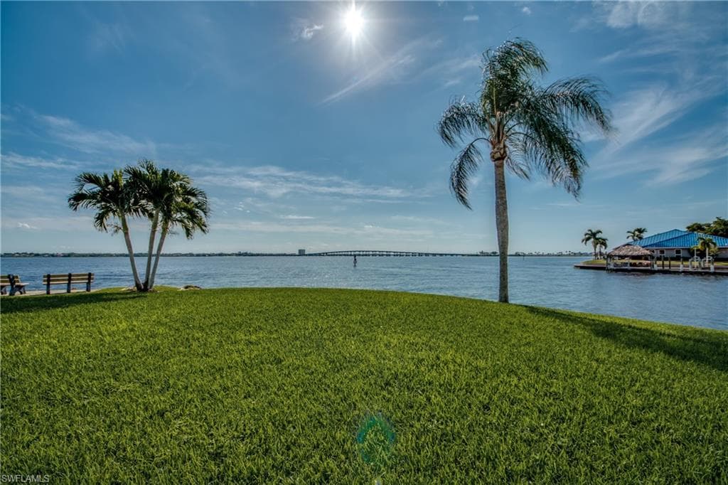 4260 SE 20th PL # 701, CAPE CORAL FL 33904-38