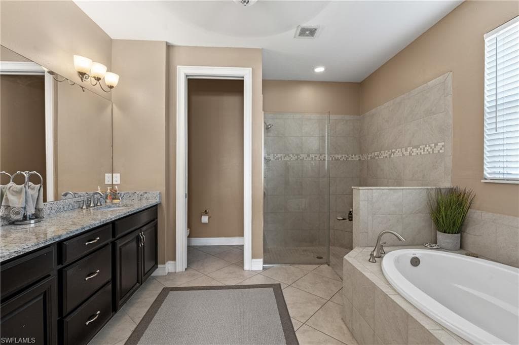 13110 Silver Thorn LOOP, NORTH FORT MYERS FL 33903-25