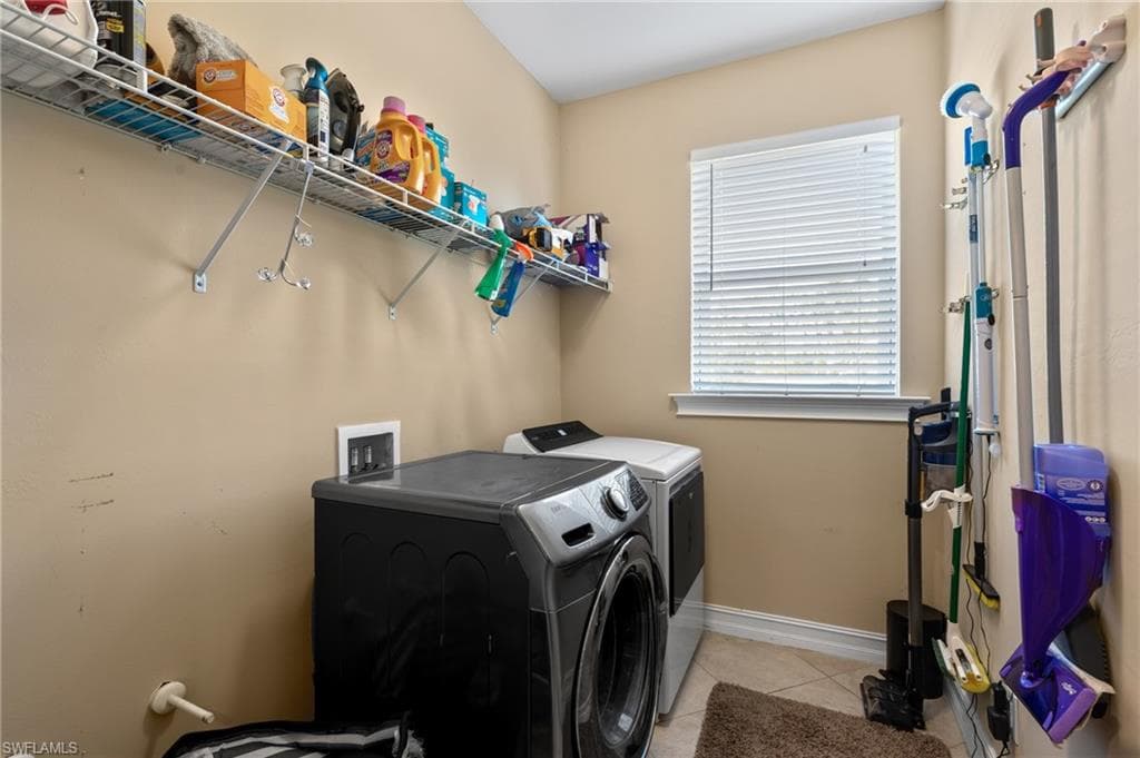 13110 Silver Thorn LOOP, NORTH FORT MYERS FL 33903-37