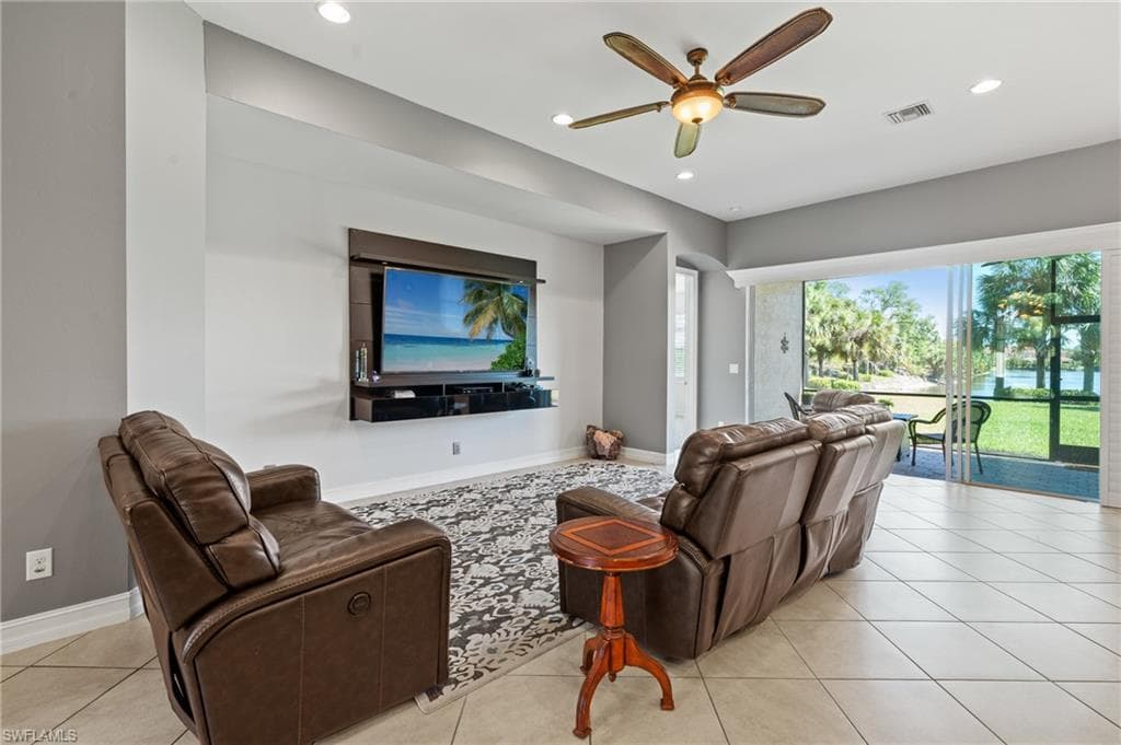 13110 Silver Thorn LOOP, NORTH FORT MYERS FL 33903-13