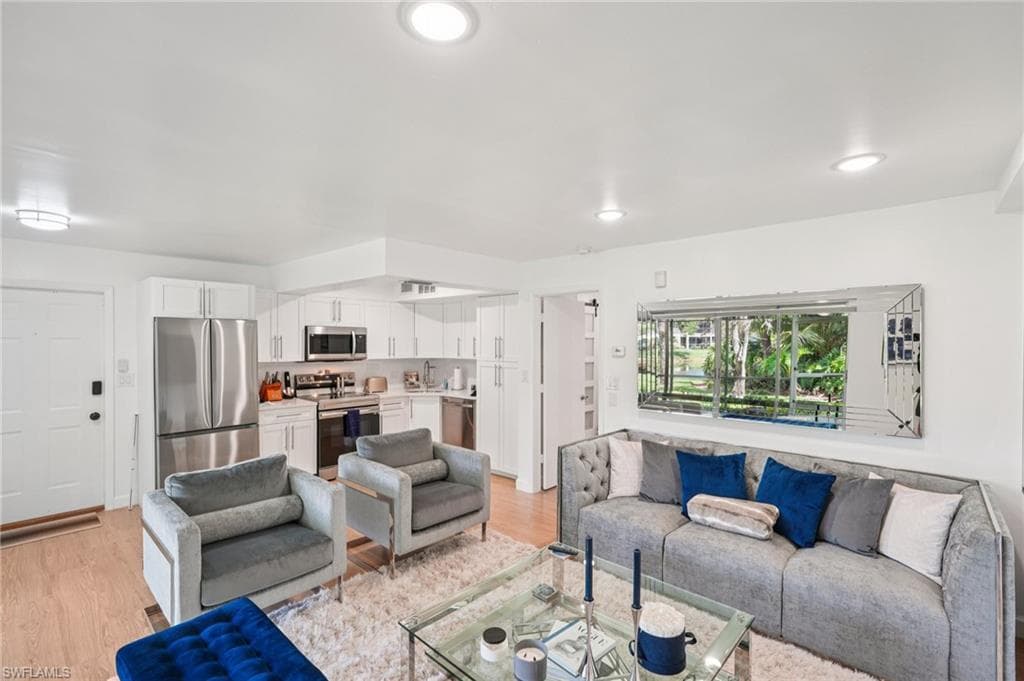 15 Bob O Link CT # 15A, NAPLES FL 34105-5