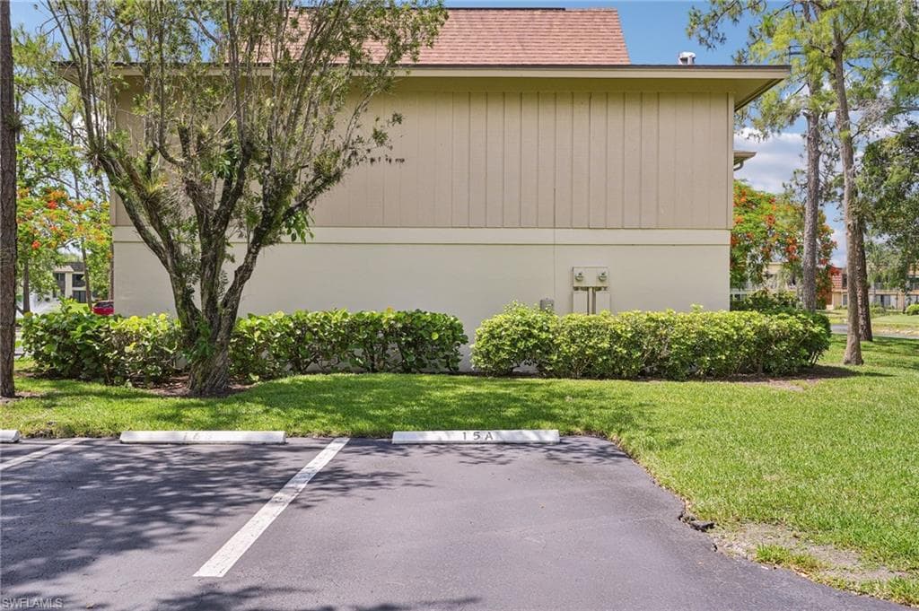15 Bob O Link CT # 15A, NAPLES FL 34105-23