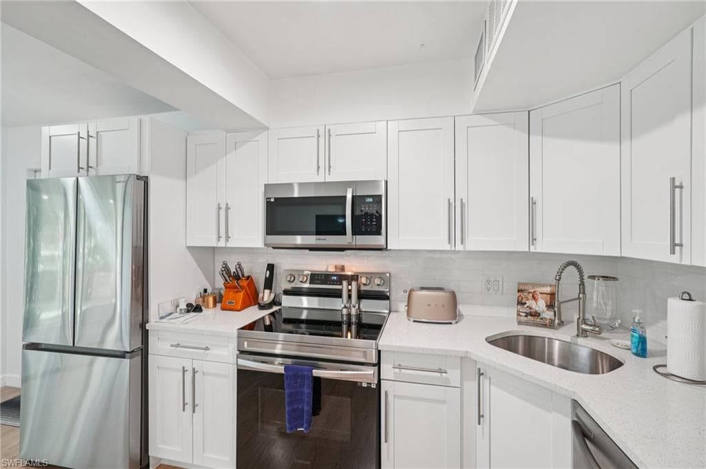 15 Bob O Link CT # 15A, NAPLES FL 34105-10