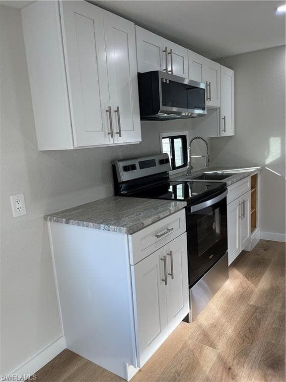 5753 Pink Panther DR, FORT MYERS FL 33908-1