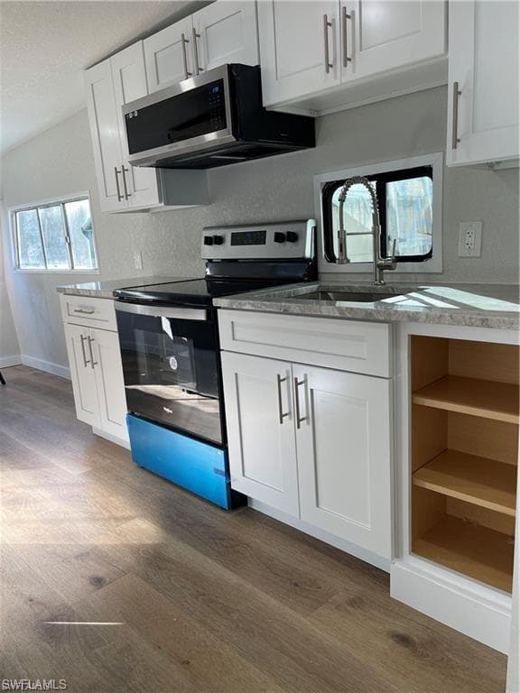 5753 Pink Panther DR, FORT MYERS FL 33908-9