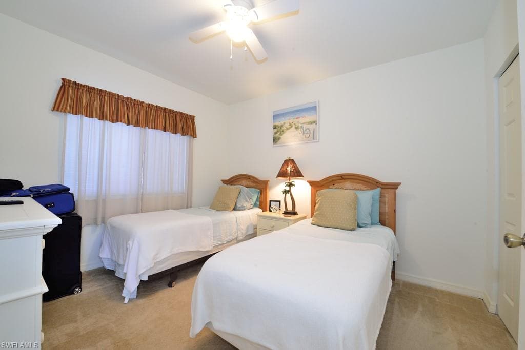 10000 Maddox LN # 125, BONITA SPRINGS FL 34135-15