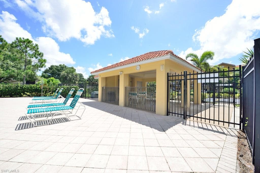 10000 Maddox LN # 125, BONITA SPRINGS FL 34135-19