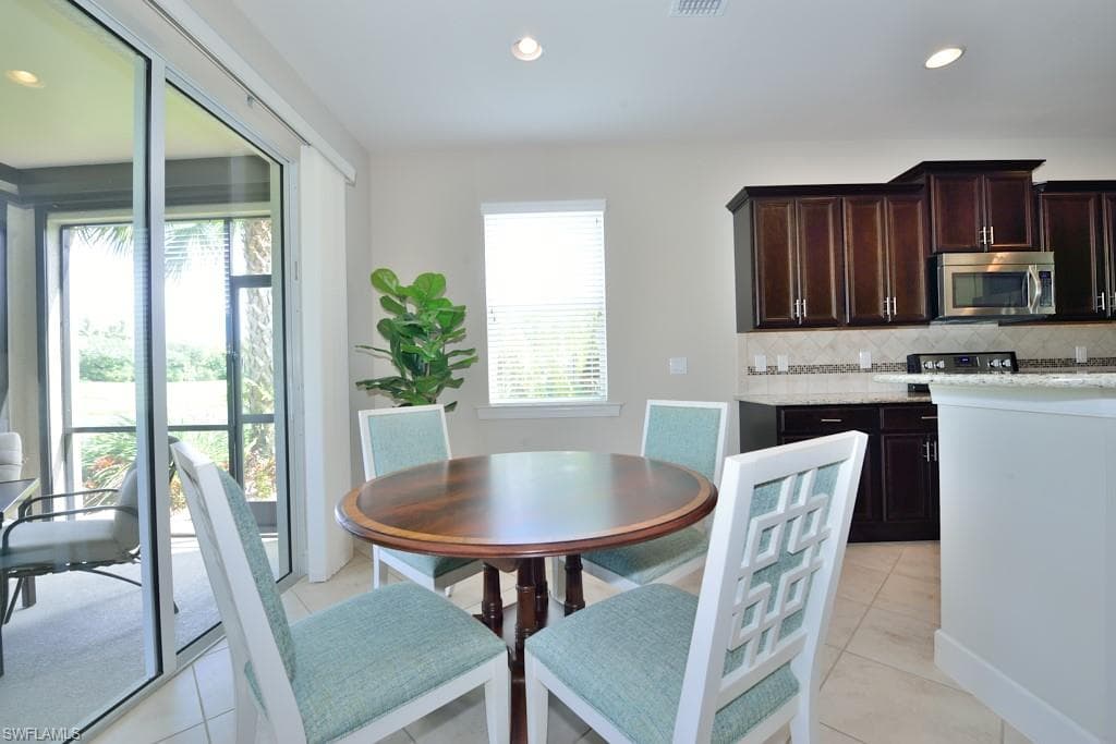 10271 Glastonbury CIR 102-8