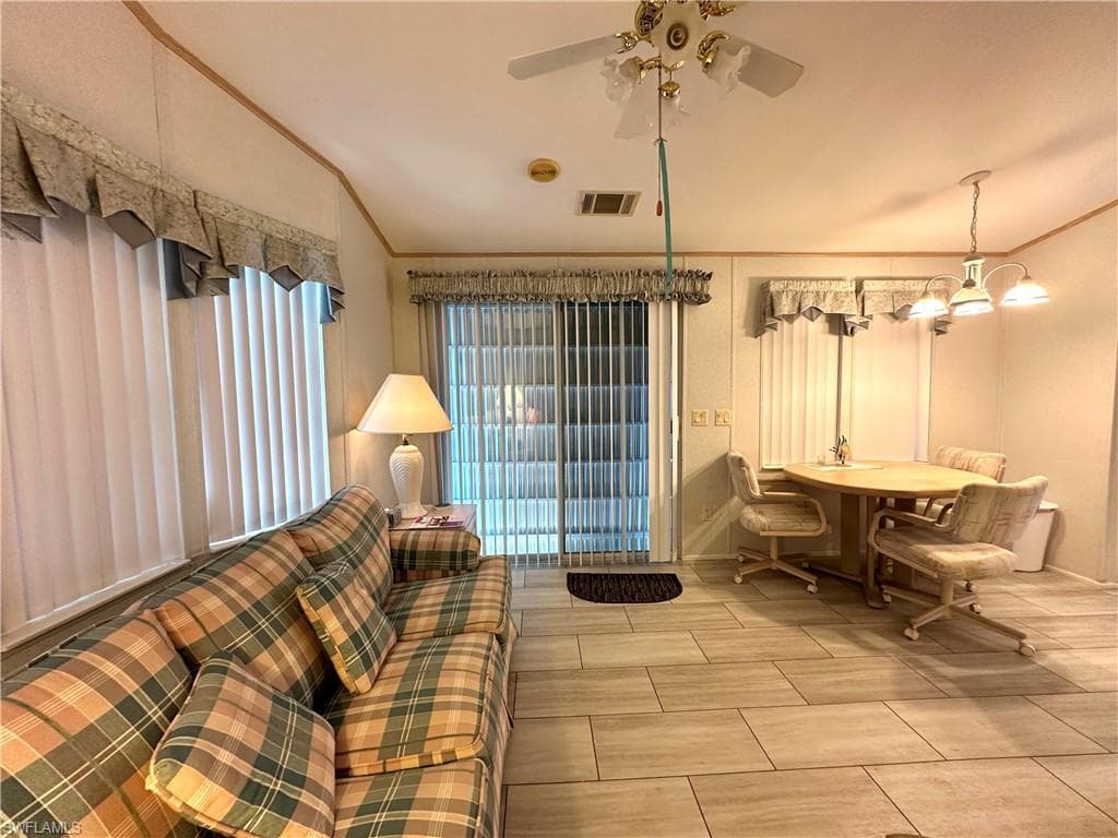 4540 Split Log LN E, ESTERO FL 33928-13