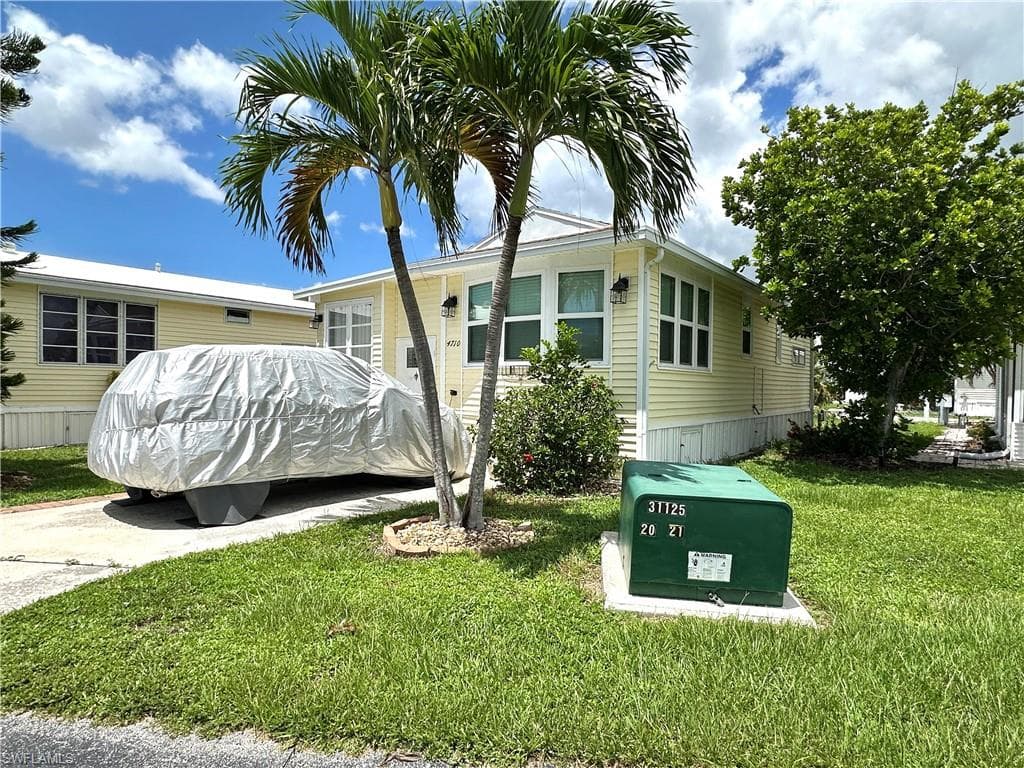 4710 Liberty LN W, ESTERO FL 33928-19