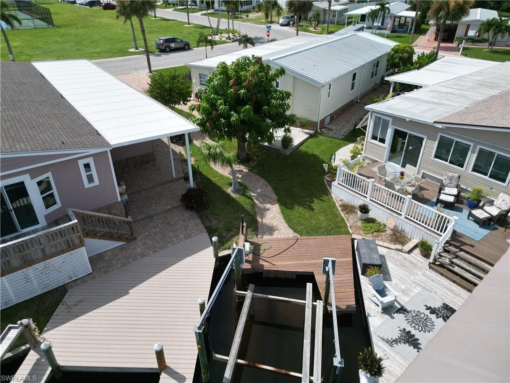 17511 Bryan CT, FORT MYERS BEACH FL 33931-4
