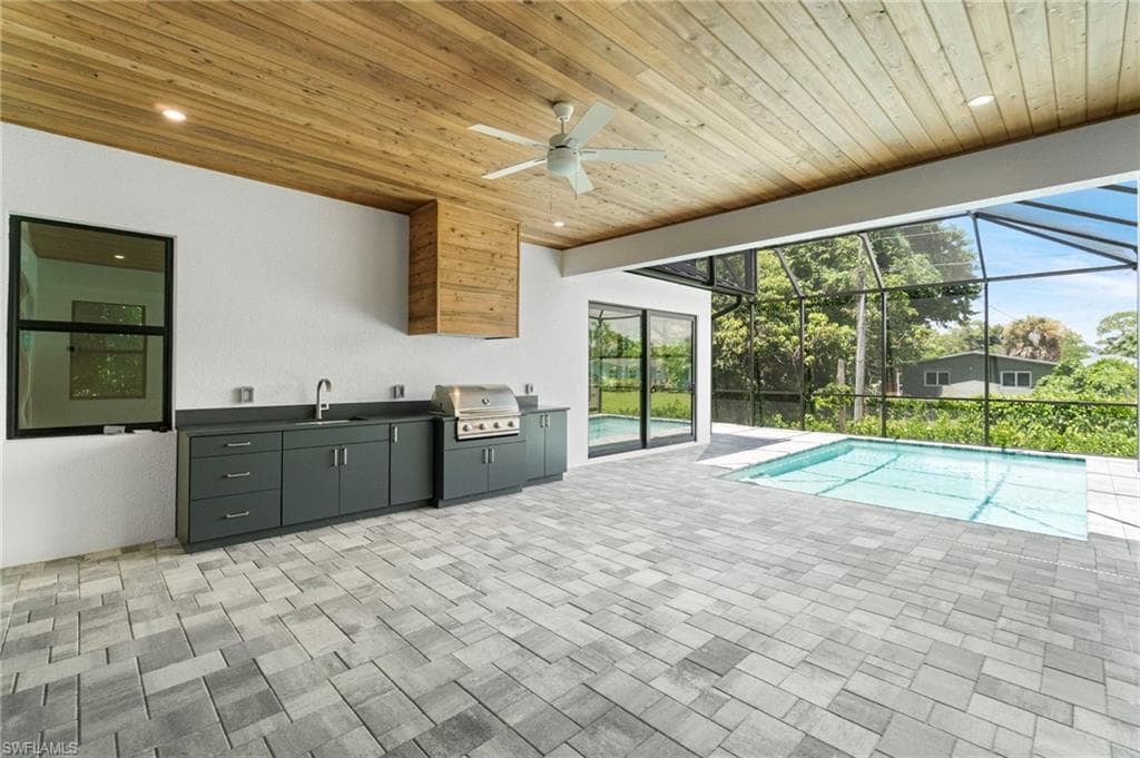 2769 Van Buren AVE, NAPLES FL 34112-12