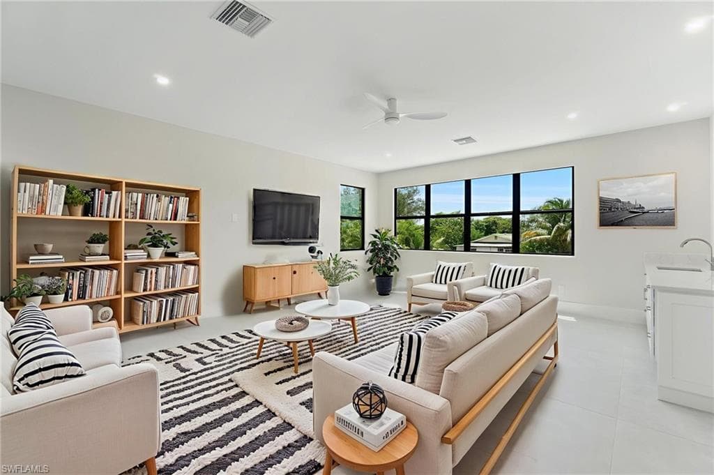 2769 Van Buren AVE, NAPLES FL 34112-18