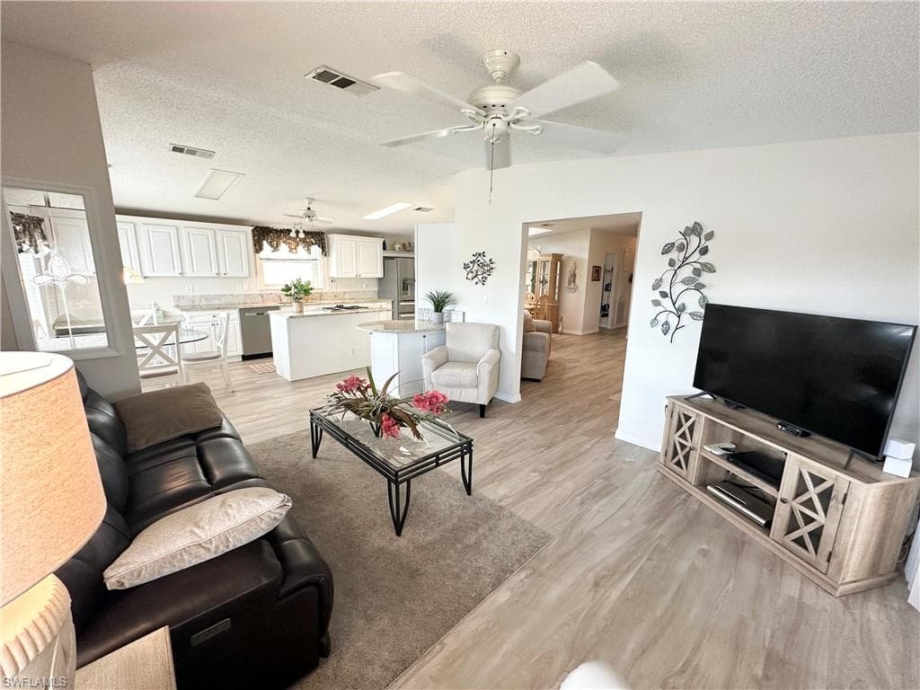 17741 Canal Cove CT-16