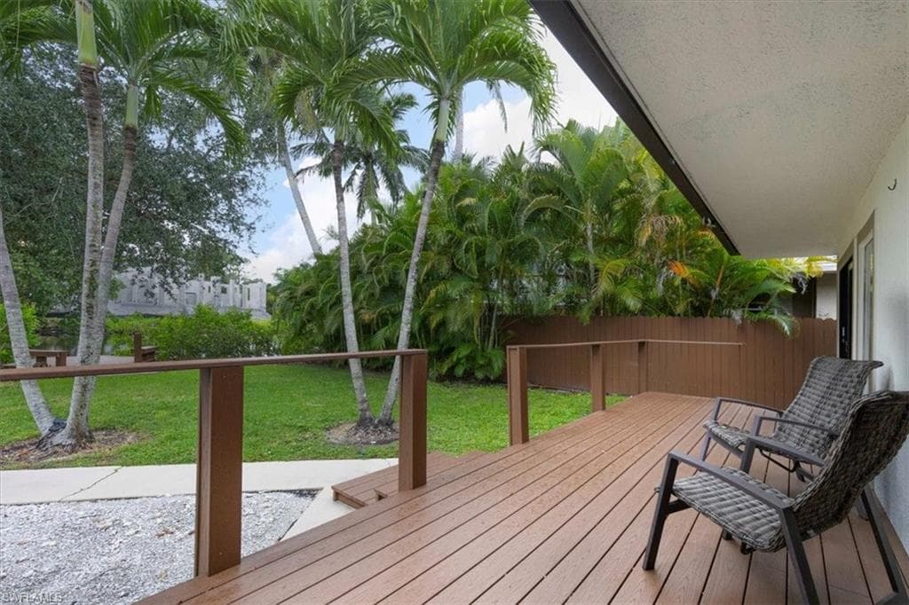 3240 Collee CT, NAPLES FL 34112-26