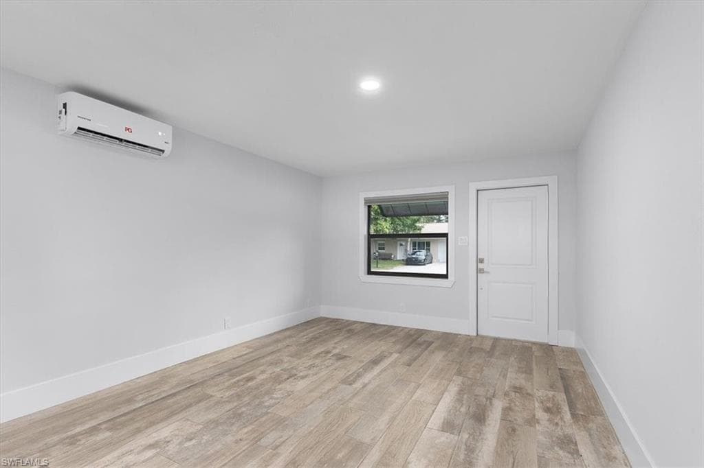 3240 Collee CT, NAPLES FL 34112-5