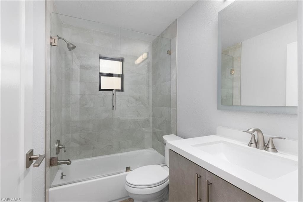 3240 Collee CT, NAPLES FL 34112-12