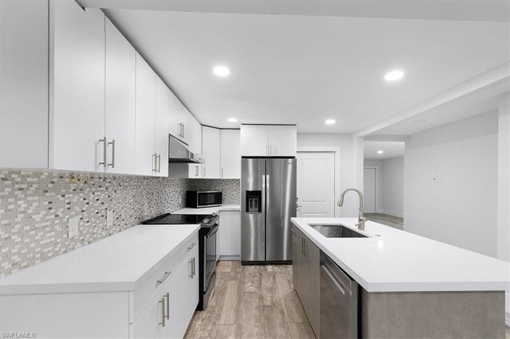 3240 Collee CT, NAPLES FL 34112-15