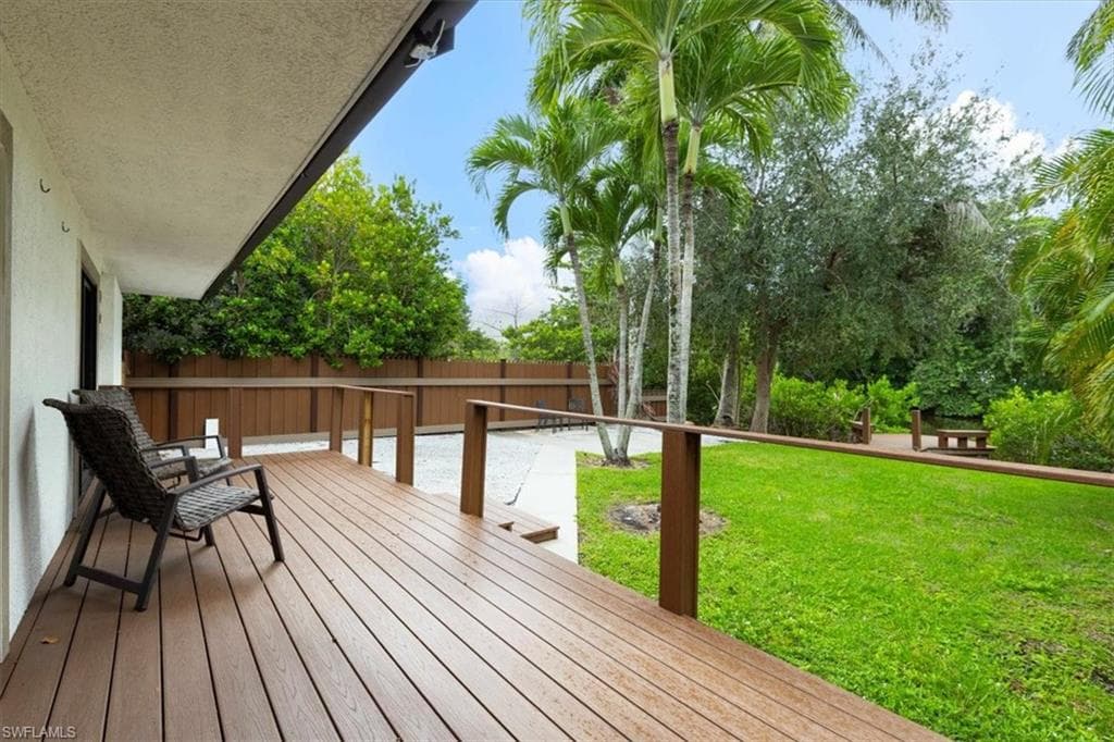 3240 Collee CT, NAPLES FL 34112-25