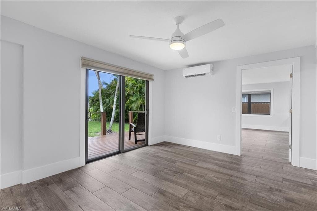 3240 Collee CT, NAPLES FL 34112-20