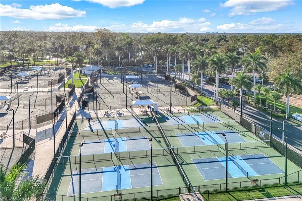 4556 Pond Apple DR N, NAPLES FL 34119-33