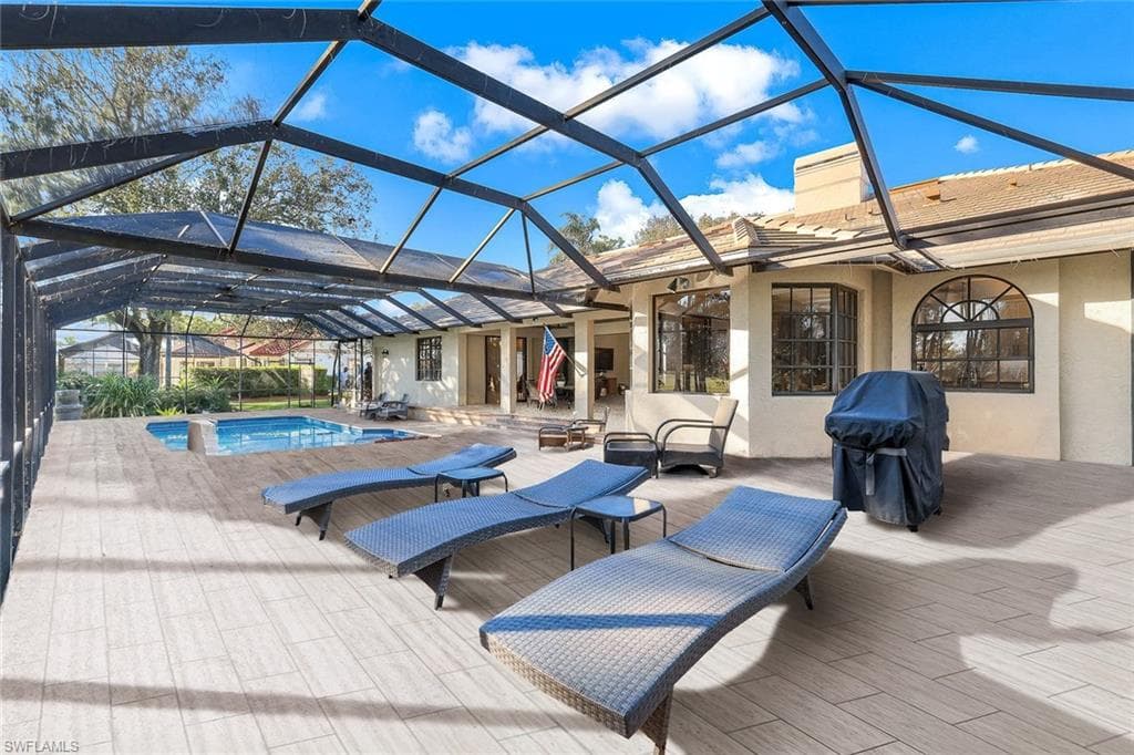 4556 Pond Apple DR N, NAPLES FL 34119-3