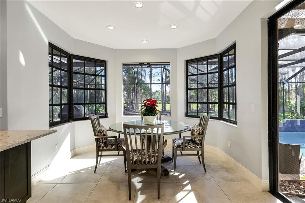 4556 Pond Apple DR N, NAPLES FL 34119-7