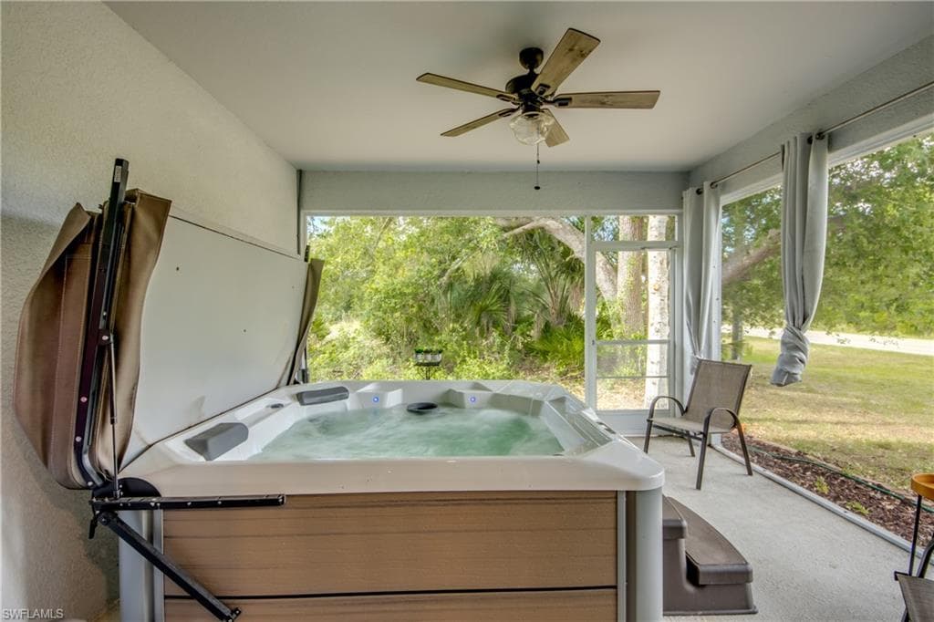 640 Encarnacion ST, PUNTA GORDA FL 33983-35