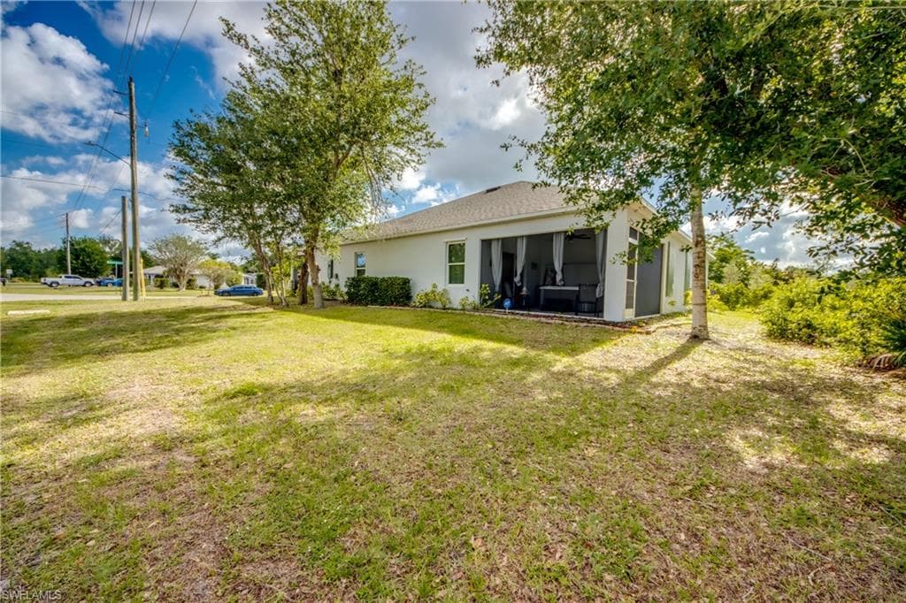 640 Encarnacion ST, PUNTA GORDA FL 33983-38