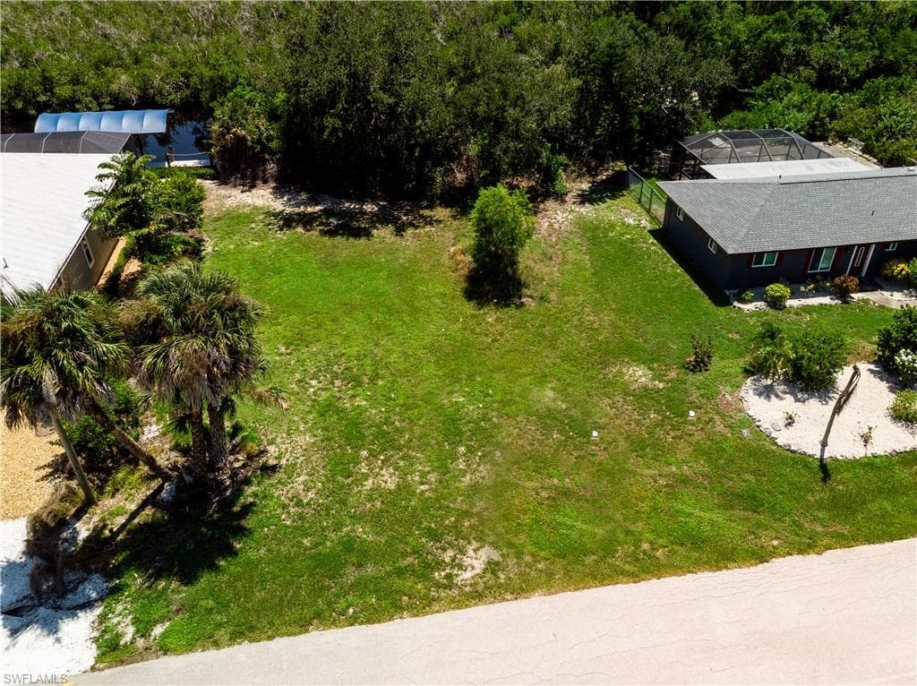 5175 Genesee PKWY, BOKEELIA FL 33922-2