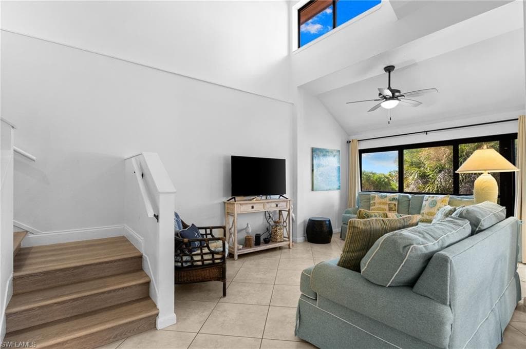 1811 Olde Middle Gulf DR # 14, SANIBEL FL 33957-15