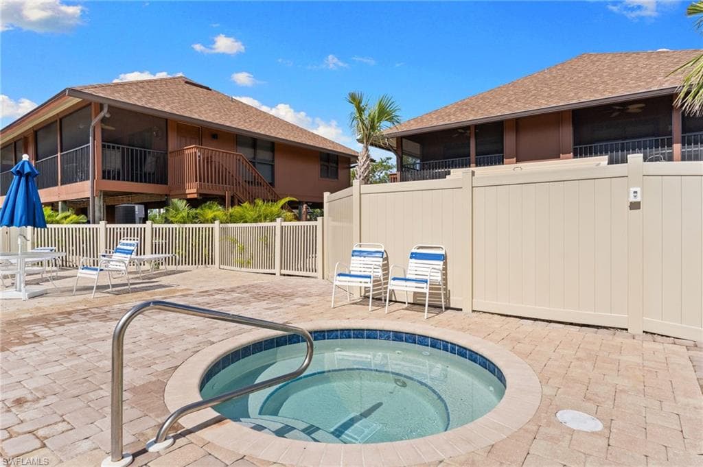 1811 Olde Middle Gulf DR # 14, SANIBEL FL 33957-35