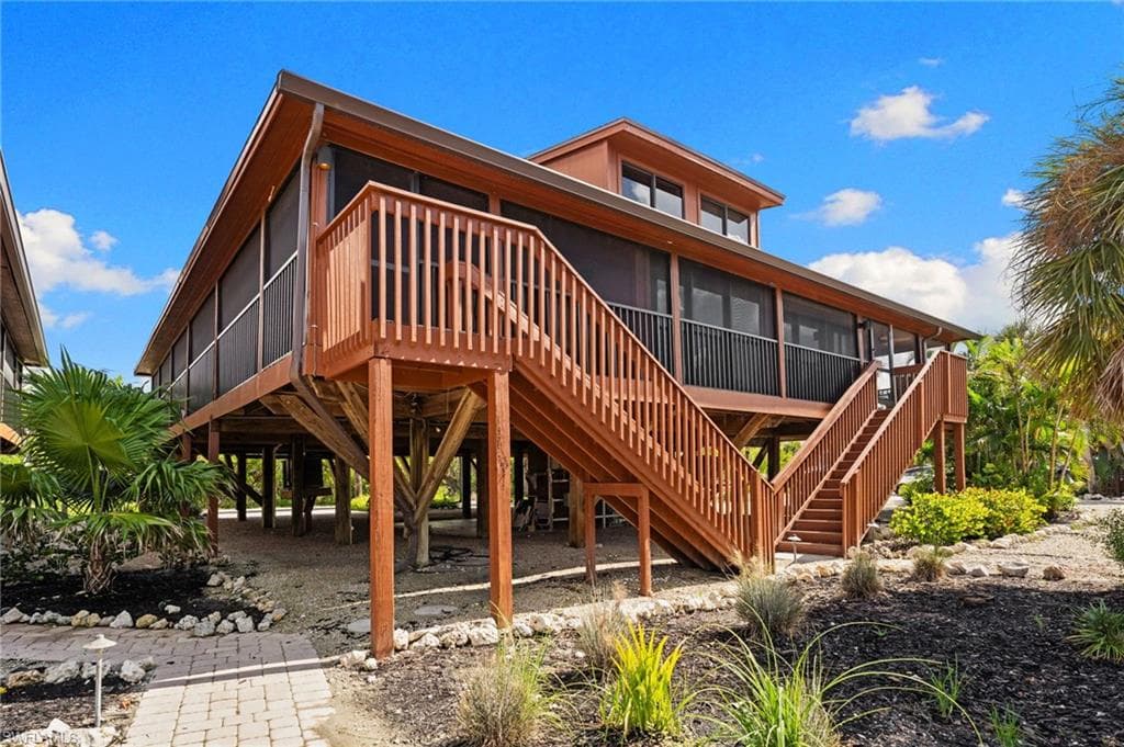 1811 Olde Middle Gulf DR # 14, SANIBEL FL 33957-31