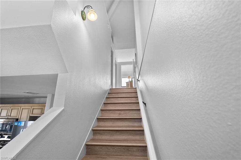1811 Olde Middle Gulf DR # 14, SANIBEL FL 33957-19