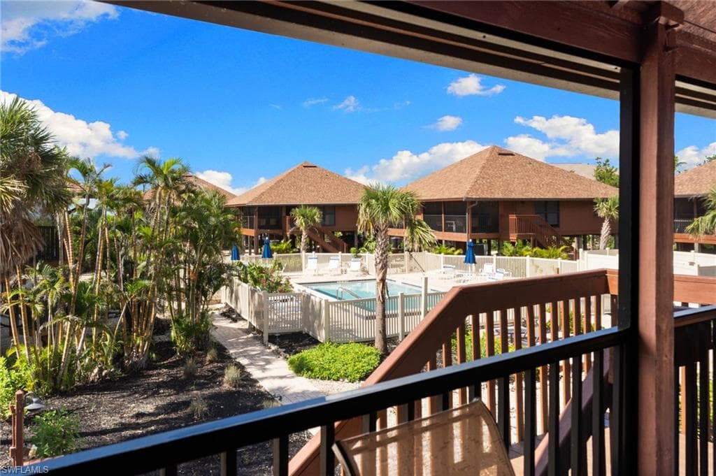 1811 Olde Middle Gulf DR # 14, SANIBEL FL 33957-36
