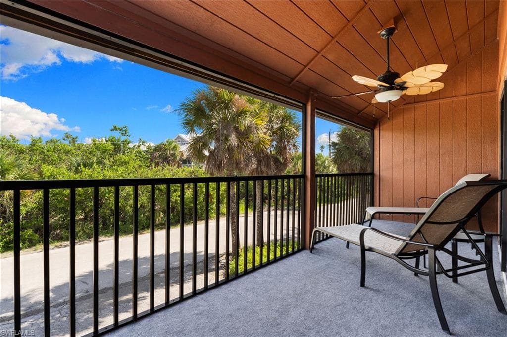 1811 Olde Middle Gulf DR # 14, SANIBEL FL 33957-38
